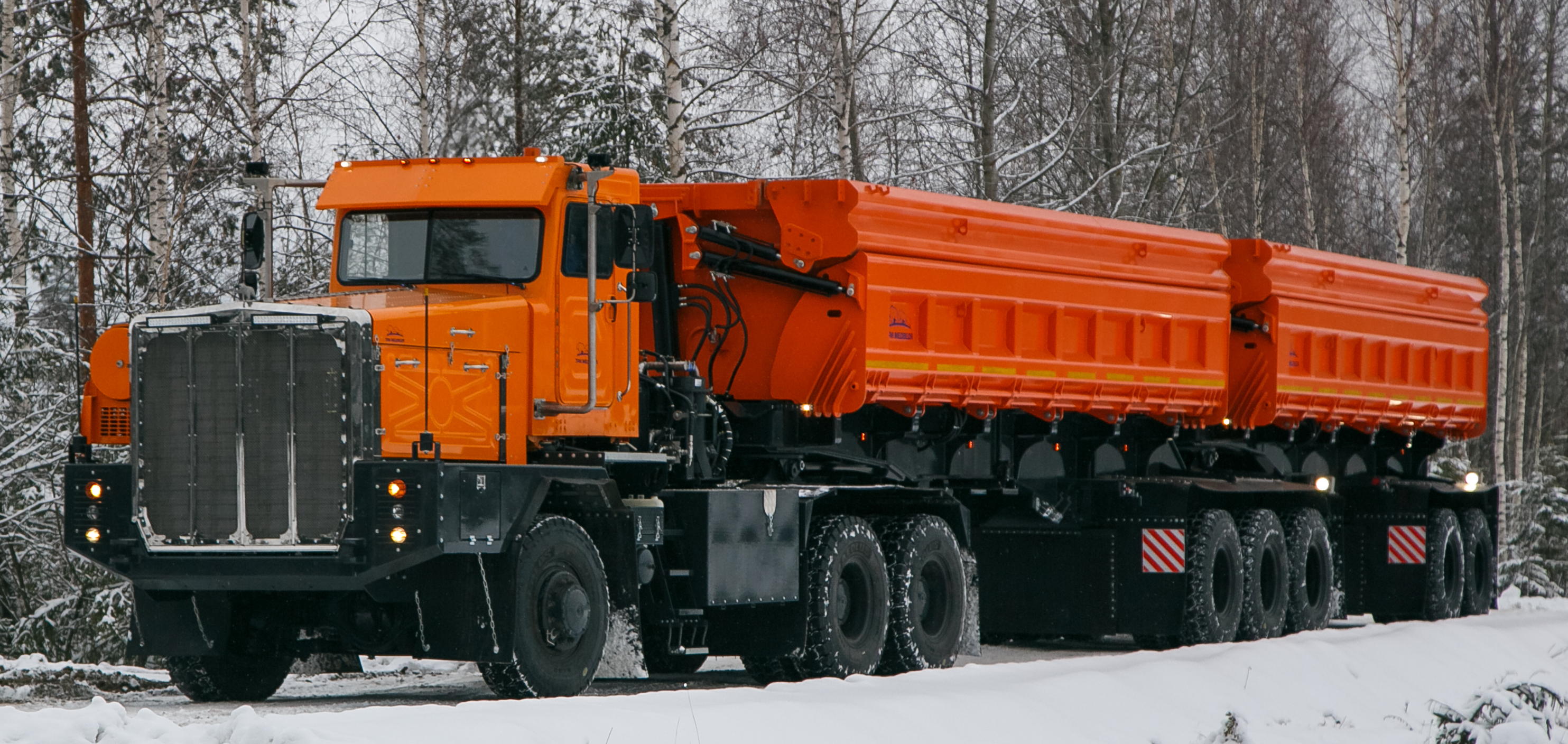 Самосвальный автопоезд Тонар